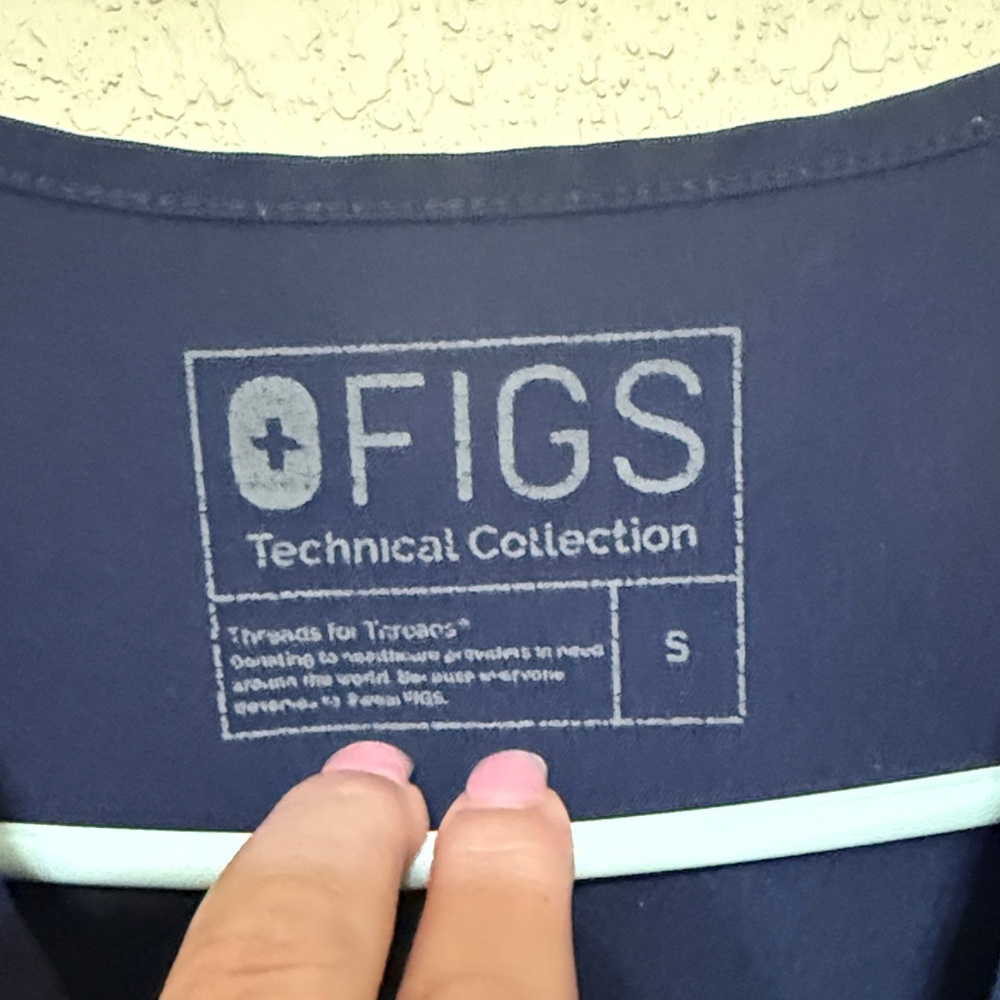 Figs Women's Navy V-Neck Scrub Top - Picture 2 of 5